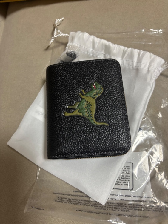 エッセンシャル ビルフォールド ウォレット・レキシー プリント（ブランド財布・小物）の商品画像 - 査定依頼日：2026年9月16日 - 最高査定価格：6,000円