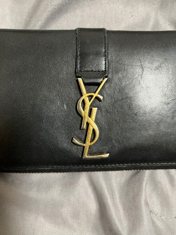 ysl長財布（ブランド財布・小物）の商品画像 - 査定依頼日：2025年4月3日 - 最高査定価格：1,200円