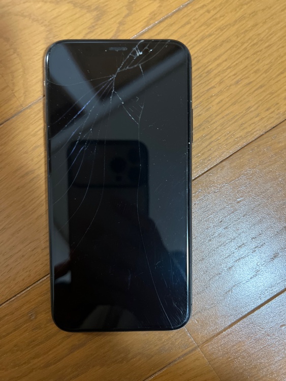 iPhoneXS Max 256GB docomo（スマホ）の商品画像 - 査定依頼日：2026年3月7日 - 最高査定価格：18,000円