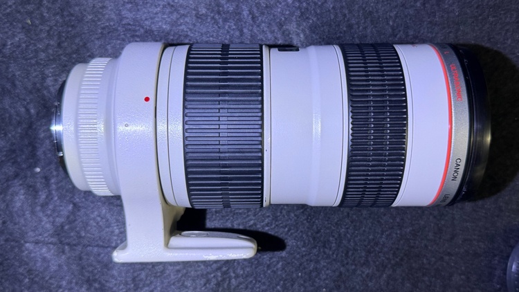 EF70-200mm F2.8L IS II USM（カメラ）の商品画像 - 査定依頼日：2026年9月6日 - 最高査定価格：140,000円