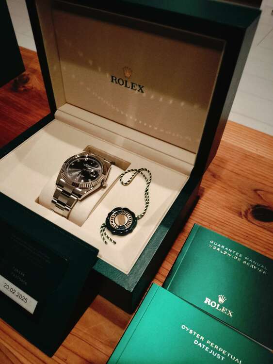 ロレックス デイトジャスト 12633（高級時計）の商品画像 - 査定依頼日：2025年2月24日 - 最高査定価格：2,100,000円