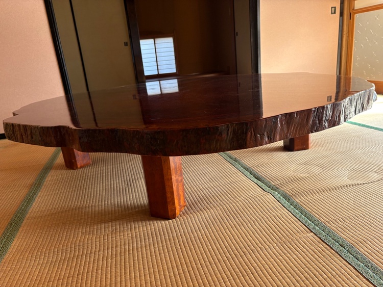 座卓（美術品・骨董品）の商品画像 - 査定依頼日：2026年1月24日 - 最高査定価格：3,000円