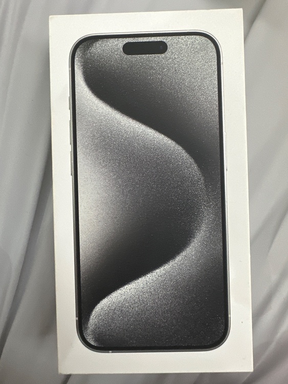 iPhone iPhone 15 Pro 256GB Softbank（スマホ）の商品画像 - 査定依頼日：2026年8月19日 - 最高査定価格：90,000円