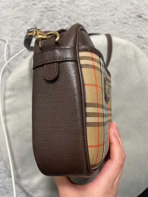 バーバリー バッグ（ブランドバッグ）の商品画像 - 査定依頼日：2026年1月27日 - 最高査定価格：7,000円