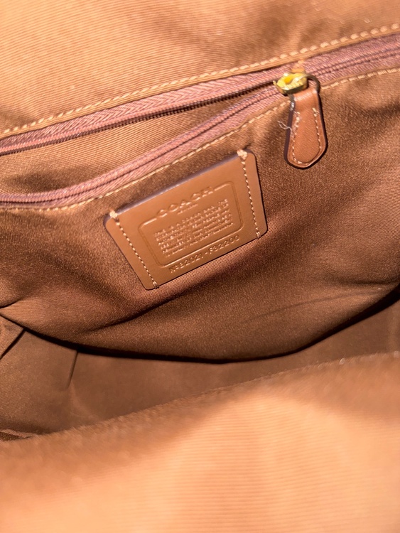 その他 コーチ （ブランドバッグ）の商品画像 - 査定依頼日：2026年4月6日 - 最高査定価格：3,000円