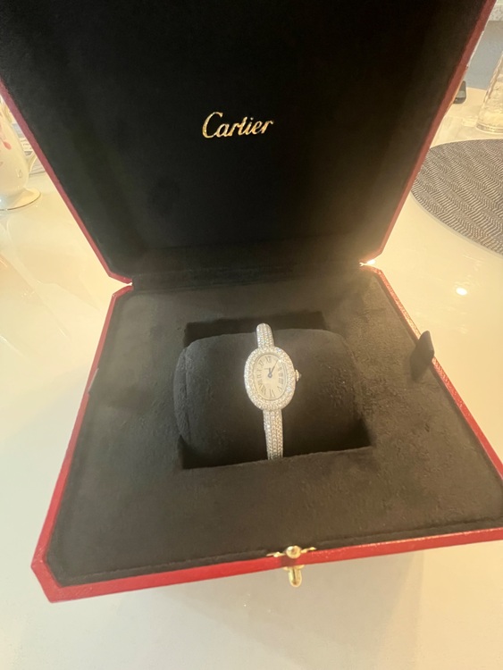 カルティエ ベニュワール （高級時計）の商品画像 - 査定依頼日：2025年7月2日 - 最高査定価格：4,000,000円