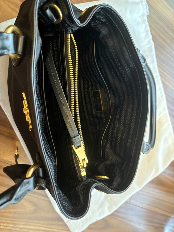 プラダ  （ブランドバッグ）の商品画像 - 査定依頼日：2025年9月24日 - 最高査定価格：120,000円