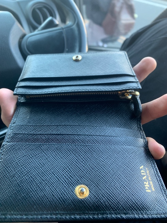 プラダ  （ブランドバッグ）の商品画像 - 査定依頼日：2026年2月1日 - 最高査定価格：30,000円