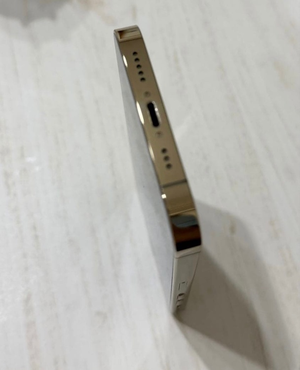 iPhone iPhone 13 Pro 256GB Softbank（スマホ）の商品画像 - 査定依頼日：2026年6月18日 - 最高査定価格：47,000円