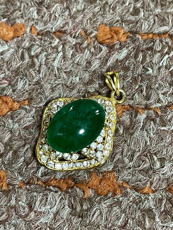 チャーム（宝石）の商品画像 - 査定依頼日：2022年8月14日 - 最高査定価格：10,000円