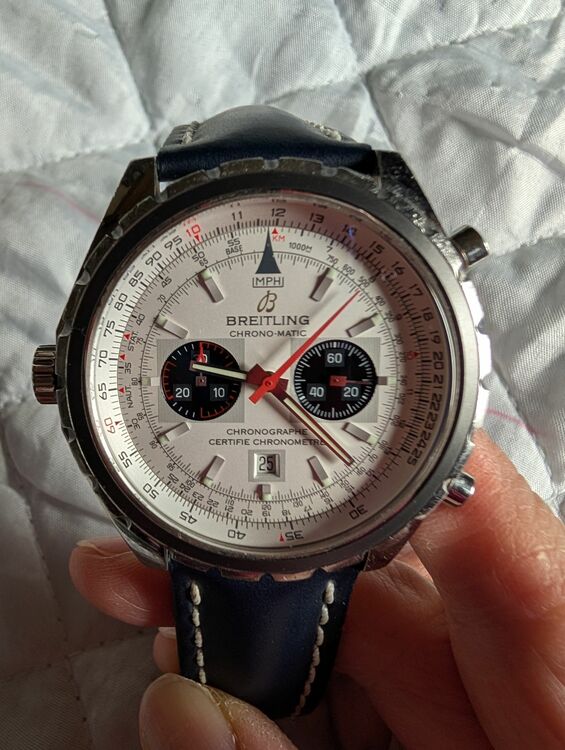 ブライトリング その他 A1138（高級時計）の商品画像 - 査定依頼日：2025年10月1日 - 最高査定価格：420,000円