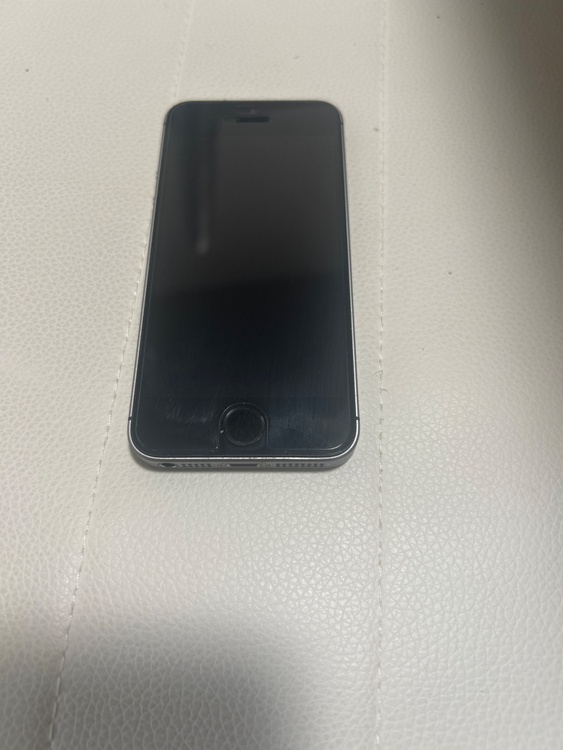 iPhoneSE（スマホ）の商品画像 - 査定依頼日：2026年5月12日 - 最高査定価格：3,000円