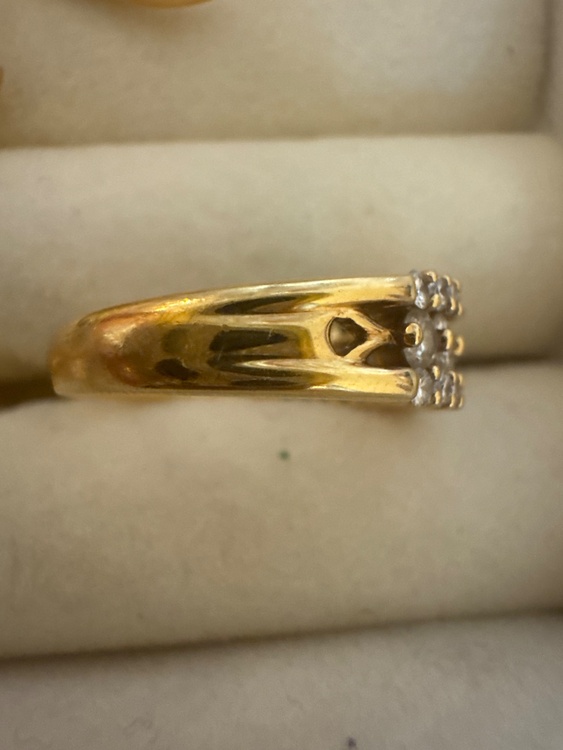 リング（宝石）の商品画像 - 査定依頼日：2025年12月9日 - 最高査定価格：200,000円