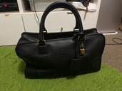 ロエベ　アマソナ（ブランドバッグ）の商品画像 - 査定依頼日：2024年12月22日 - 最高査定価格：80,000円