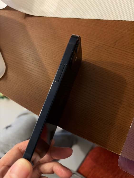 iPhone 12 mini 64GB SIMフリー（スマホ）の商品画像 - 査定依頼日：2026年3月11日 - 最高査定価格：15,000円