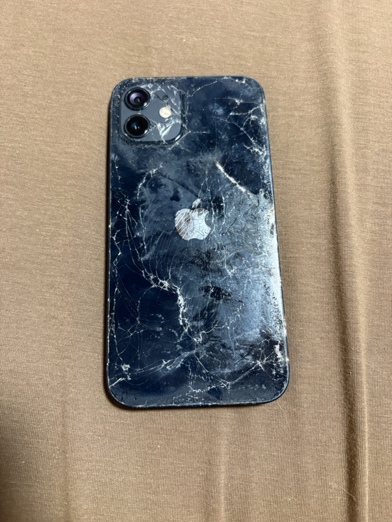 iPhone12 128GB （スマホ）の商品画像 - 査定依頼日：2026年5月4日 - 最高査定価格：17,000円