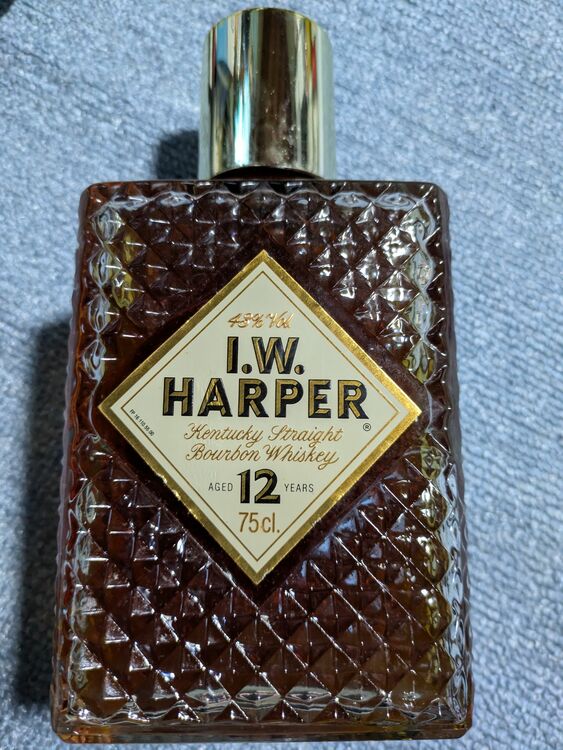 ウイスキー ＩＷハーパー （お酒）の商品画像 - 査定依頼日：2025年6月29日 - 最高査定価格：3,000円