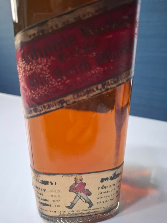 ジョニーウォーカーレッドラベル（お酒）の商品画像 - 査定依頼日：2025年6月13日 - 最高査定価格：500円