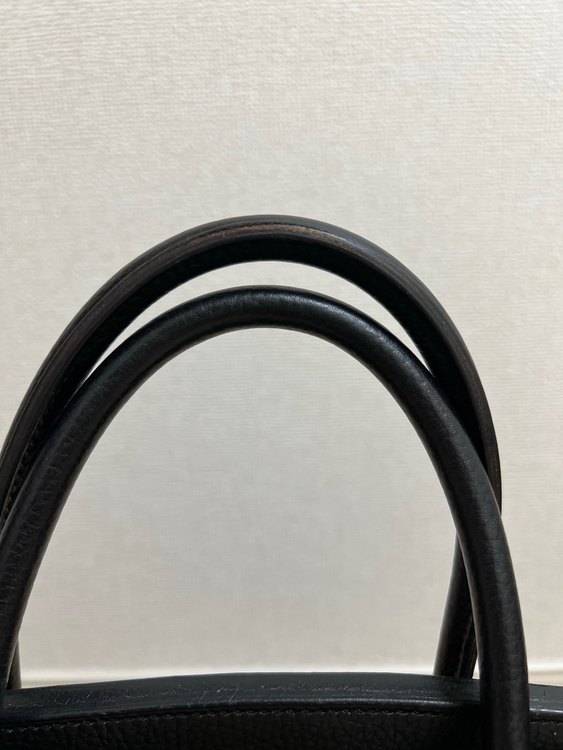 バーキン40 ゴールド金具　ブラック（ブランドバッグ）の商品画像 - 査定依頼日：2023年2月14日 - 最高査定価格：905,000円