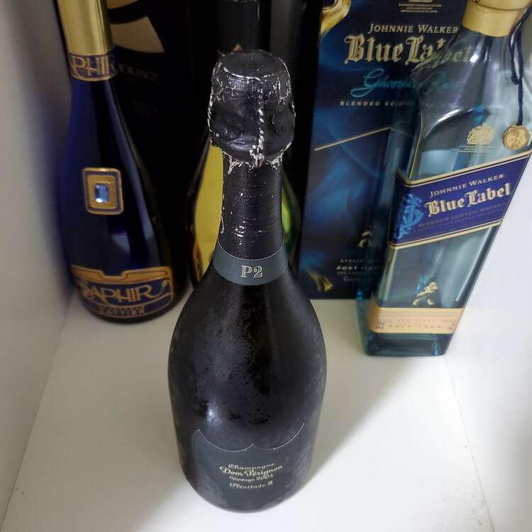 ドンペリニョンP2（お酒）の商品画像 - 査定依頼日：2025年5月28日 - 最高査定価格：40,000円