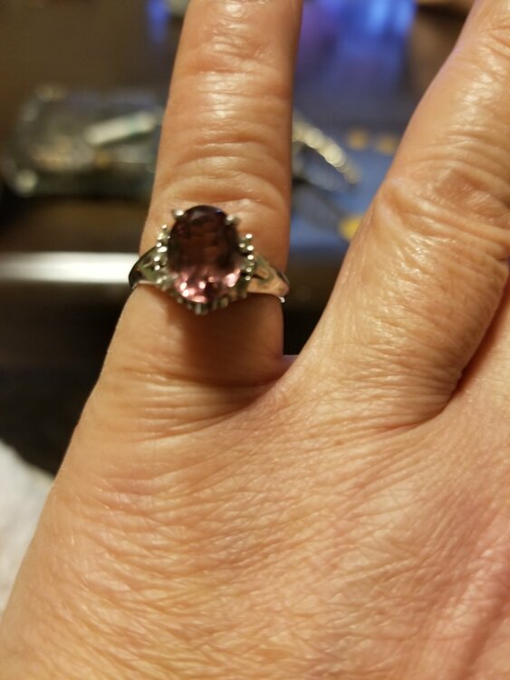 ルビーの指輪（金・貴金属）の商品画像 - 査定依頼日：2025年12月21日 - 最高査定価格：150,000円