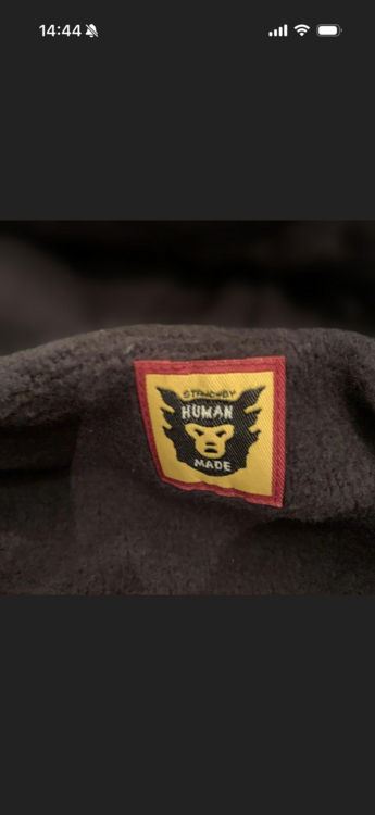 HUMAN MADE × KAWS コラボパーカー　XLサイズ（古着・ファッション）の商品画像 - 査定依頼日：2026年9月11日 - 最高査定価格：14,000円