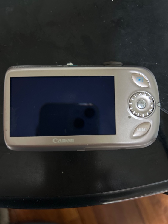 IXY DIGITAL 121MEGAPIXELS（カメラ）の商品画像 - 査定依頼日：2026年9月27日 - 最高査定価格：12,500円