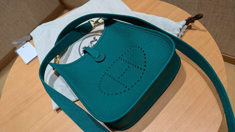 エルメス エブリン （ブランドバッグ）の商品画像 - 査定依頼日：2025年1月28日 - 最高査定価格：300,000円