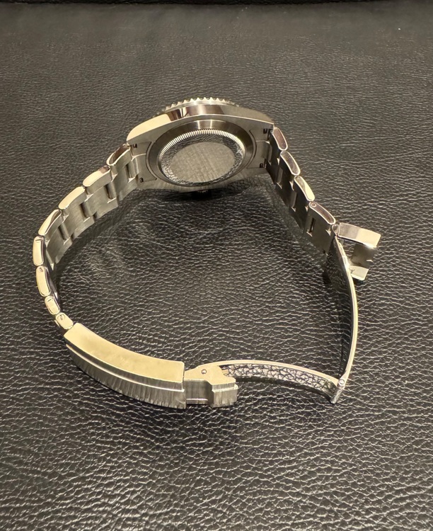 ロレックス サブマリーナー 126610（高級時計）の商品画像 - 査定依頼日：2025年7月27日 - 最高査定価格：2,000,000円