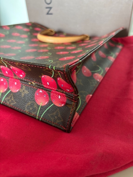 チェリーサックプラトートバッグ（ブランドバッグ）の商品画像 - 査定依頼日：2025年12月10日 - 最高査定価格：320,000円