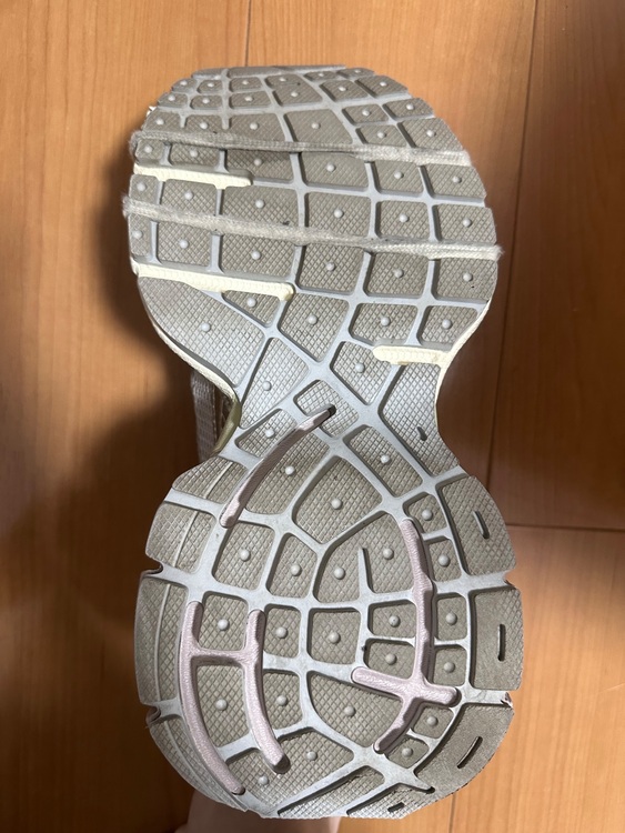 バレンシアガ  （ブランドバッグ）の商品画像 - 査定依頼日：2025年7月2日 - 最高査定価格：20,000円