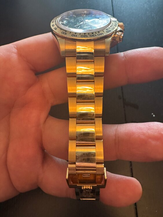 ロレックス デイトナ 11650（高級時計）の商品画像 - 査定依頼日：2025年4月22日 - 最高査定価格：10,600,000円