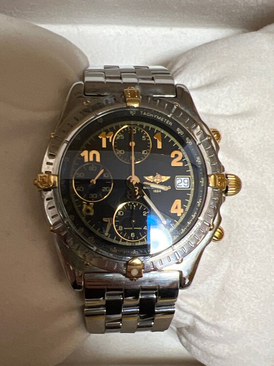 ブライトリング クロノマット D136C32RA（高級時計）の商品画像 - 査定依頼日：2025年5月23日 - 最高査定価格：260,000円