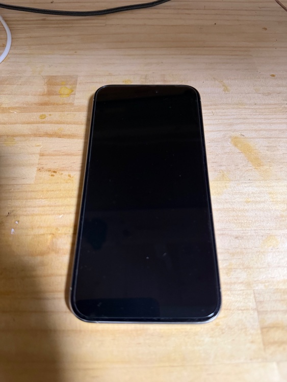 iPhone 15 Pro Max 1TB Softbank（スマホ）の商品画像 - 査定依頼日：2026年4月10日 - 最高査定価格：110,000円