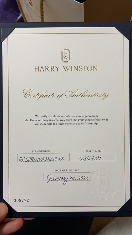 ハリーウィンストン（宝石）の商品画像 - 査定依頼日：2022年6月6日 - 最高査定価格：1,100,000円