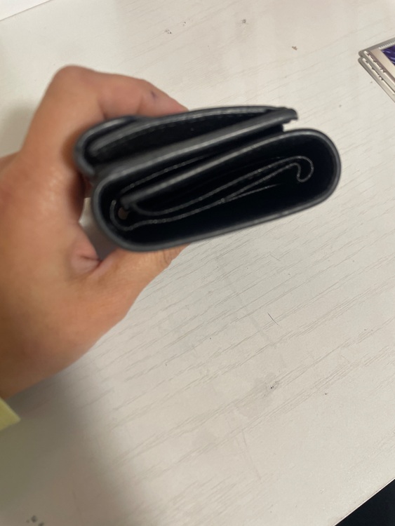 プラダ  （ブランドバッグ）の商品画像 - 査定依頼日：2025年6月3日 - 最高査定価格：25,000円