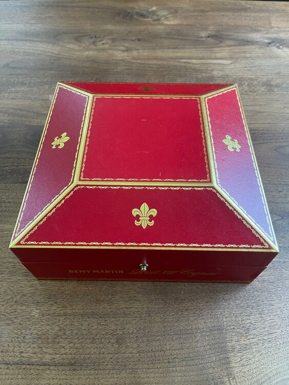 ブランデー コニャック （お酒）の商品画像 - 査定依頼日：2025年1月5日 - 最高査定価格：115,000円