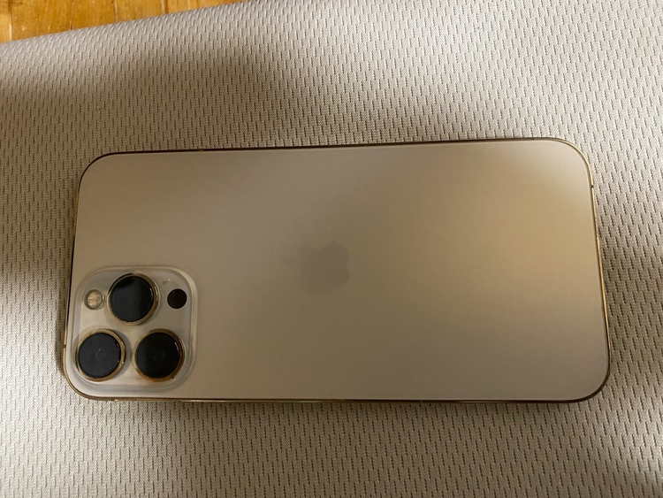 iPhone iPhone 12 Pro 256GB au（スマホ）の商品画像 - 査定依頼日：2026年6月24日 - 最高査定価格：32,000円