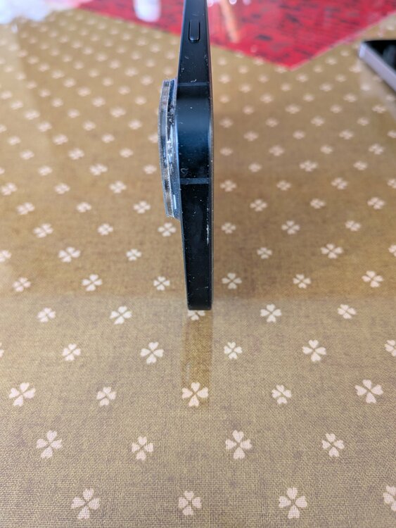 iPhone14（スマホ）の商品画像 - 査定依頼日：2026年1月28日 - 最高査定価格：45,000円