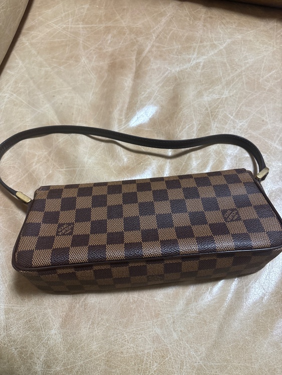 ハンドバッグ（ブランドバッグ）の商品画像 - 査定依頼日：2026年2月15日 - 最高査定価格：120,000円