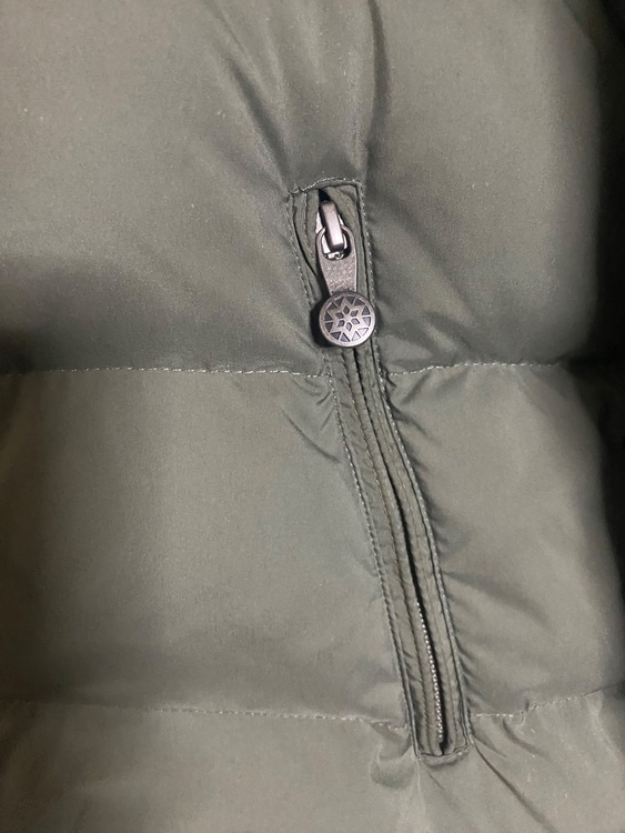 ピレネックスダウンジャケット（古着・ファッション）の商品画像 - 査定依頼日：2025年11月7日 - 最高査定価格：20,000円