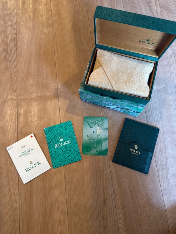 ロレックス エクスプローラー U56709（高級時計）の商品画像 - 査定依頼日：2026年2月13日 - 最高査定価格：1,300,000円