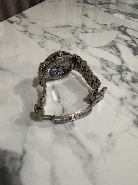 ブレゲ マリーン 5527BB/Y2/BW（高級時計）の商品画像 - 査定依頼日：2026年1月24日 - 最高査定価格：4,200,000円