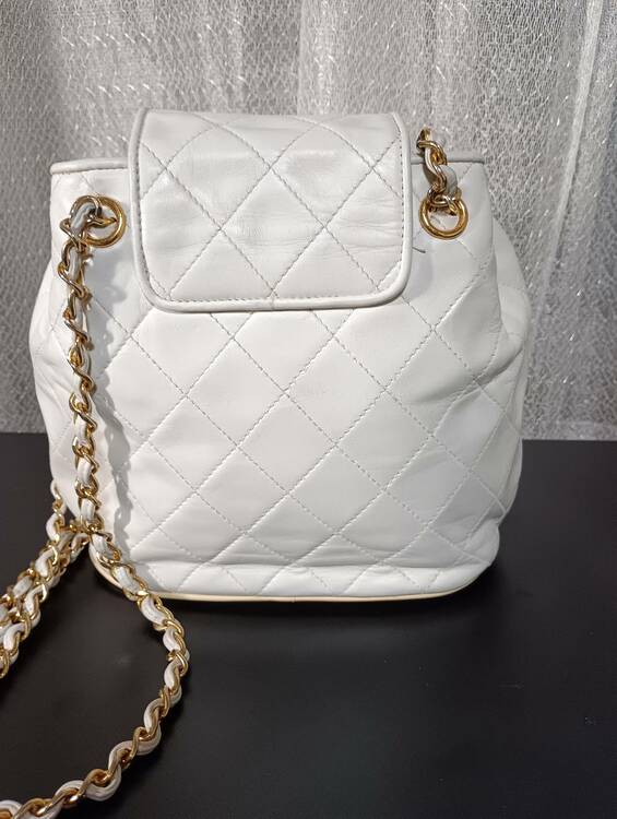 CHANEL Wチェーンショルダーバッグ（ブランドバッグ）の商品画像 - 査定依頼日：2026年10月10日 - 最高査定価格：100,000円