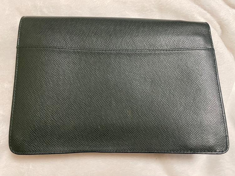 セカンドバッグ（ブランドバッグ）の商品画像 - 査定依頼日：2025年10月12日 - 最高査定価格：21,000円