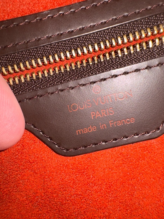 ダミエ　ヴェニス（ブランドバッグ）の商品画像 - 査定依頼日：2026年1月3日 - 最高査定価格：40,000円