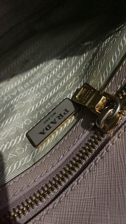 プラダバッグ（ブランドバッグ）の商品画像 - 査定依頼日：2025年12月6日 - 最高査定価格：90,000円