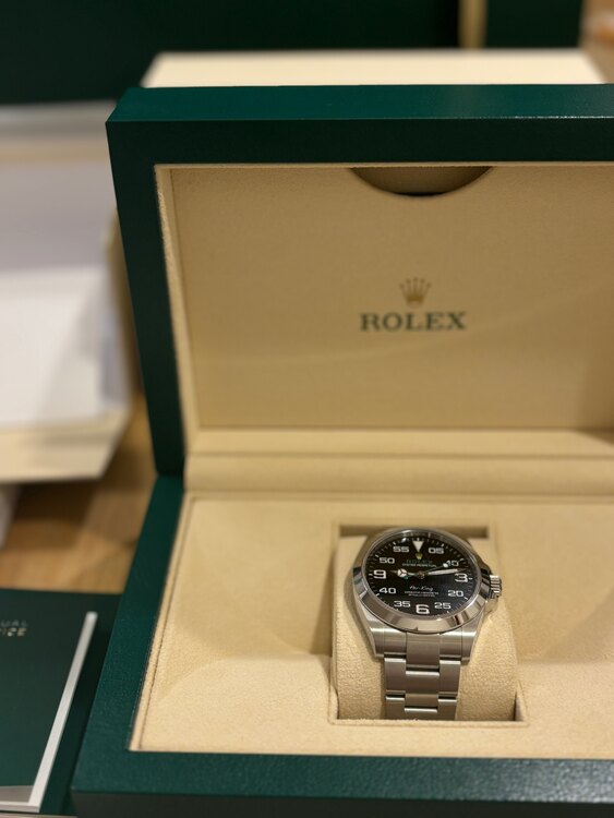 ロレックス エアキング 12690（高級時計）の商品画像 - 査定依頼日：2025年1月4日 - 最高査定価格：1,000,000円