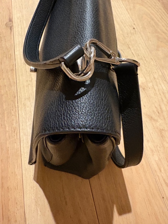 ロックミー（ブランドバッグ）の商品画像 - 査定依頼日：2026年3月26日 - 最高査定価格：140,000円