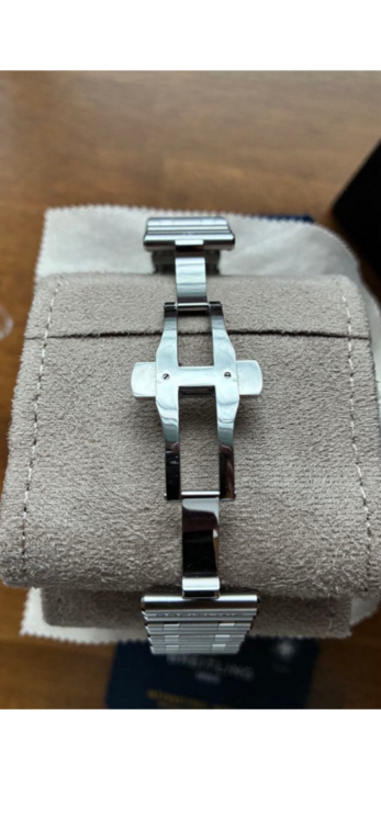 CHRONOMAT B01（高級時計）の商品画像 - 査定依頼日：2026年9月11日 - 最高査定価格：700,000円